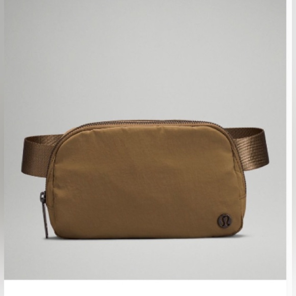 Lululemon Everywhere Belt Bag *Artifact*